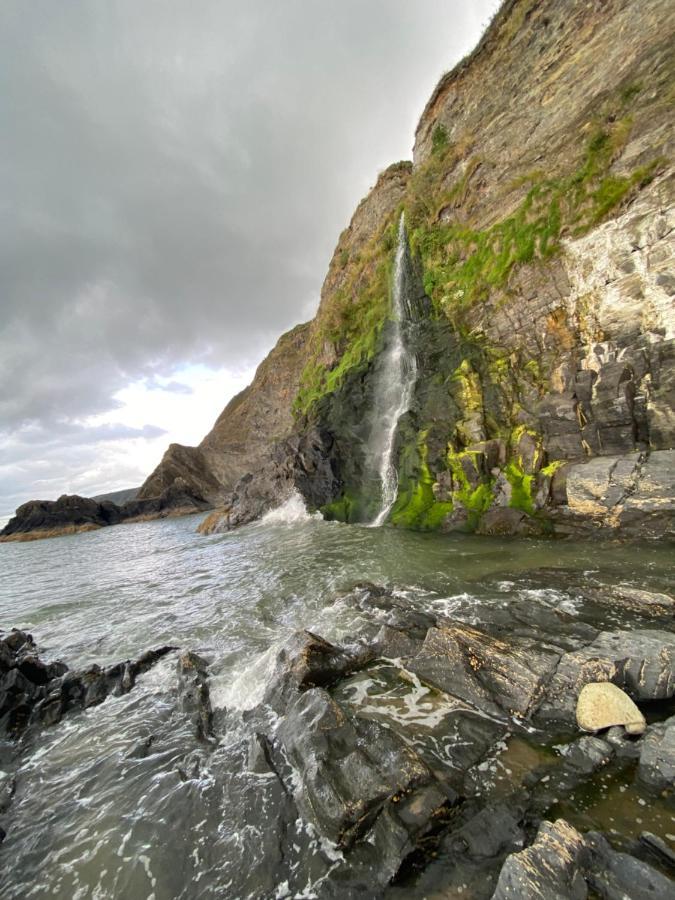 Villa Wild Coastal Retreat At Troed Y Rhiw Aberporth, West Wales Exterior foto